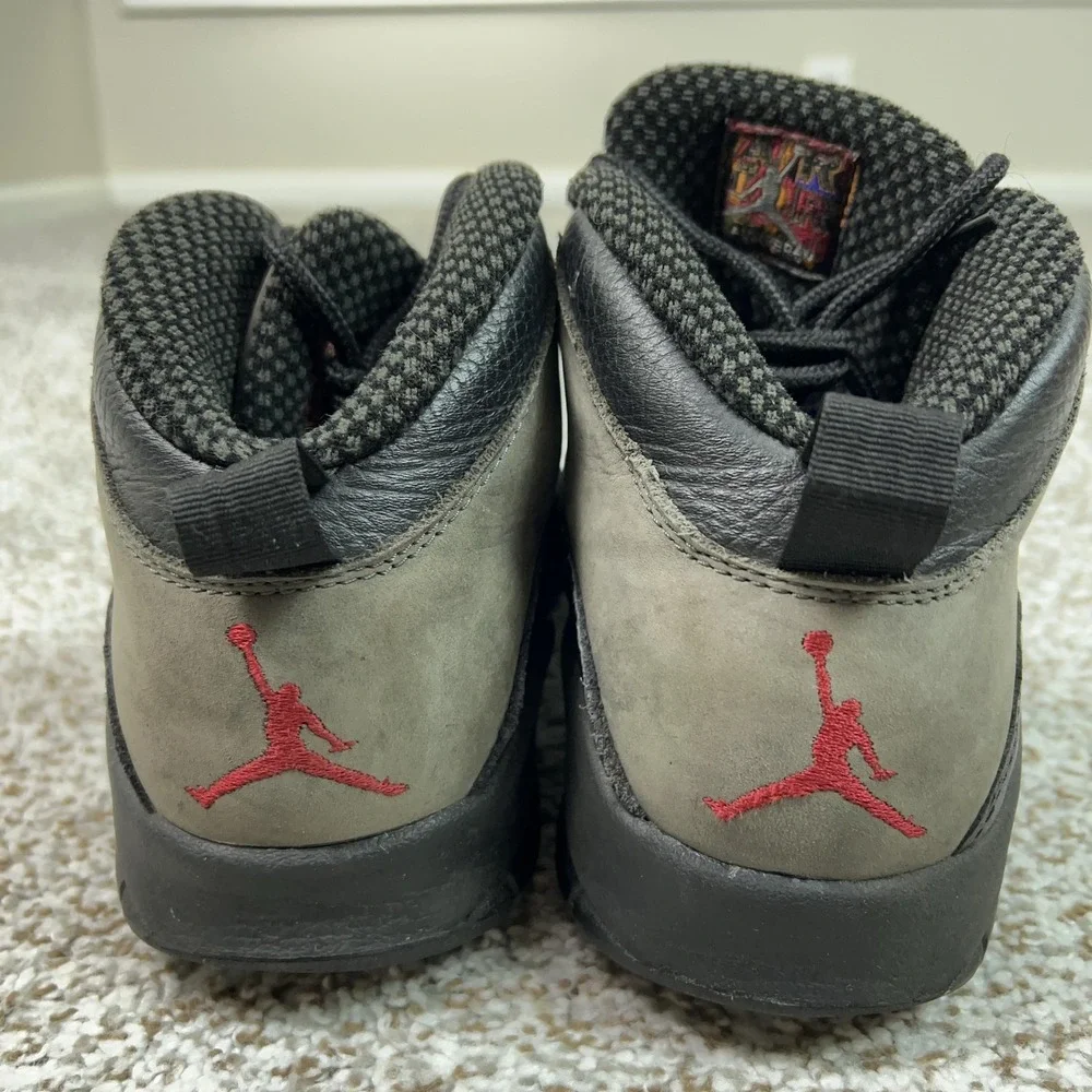 Jordan Shoes Mens Size 10.5 Gray Air 10 Retro Shadow Basketball Sneaker Mid Rise